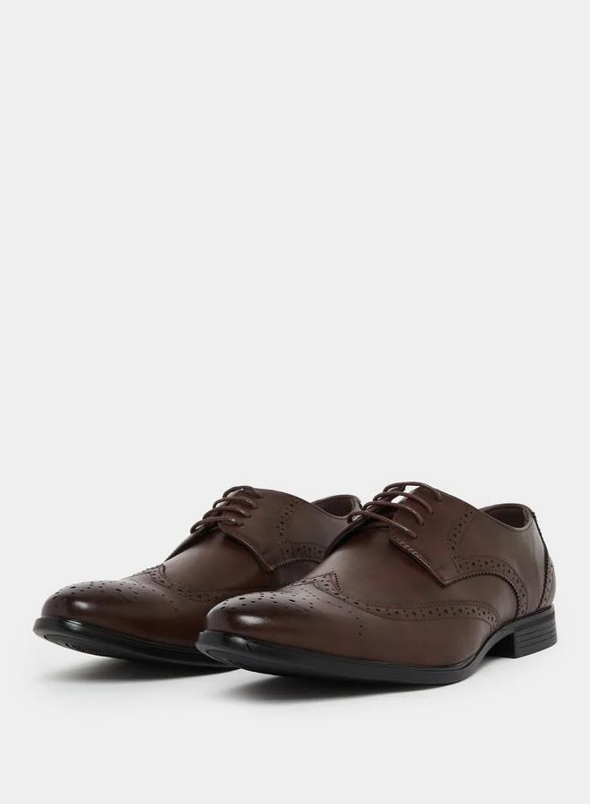 Styli Men Brown Leather Wingtip Oxford Shoes
